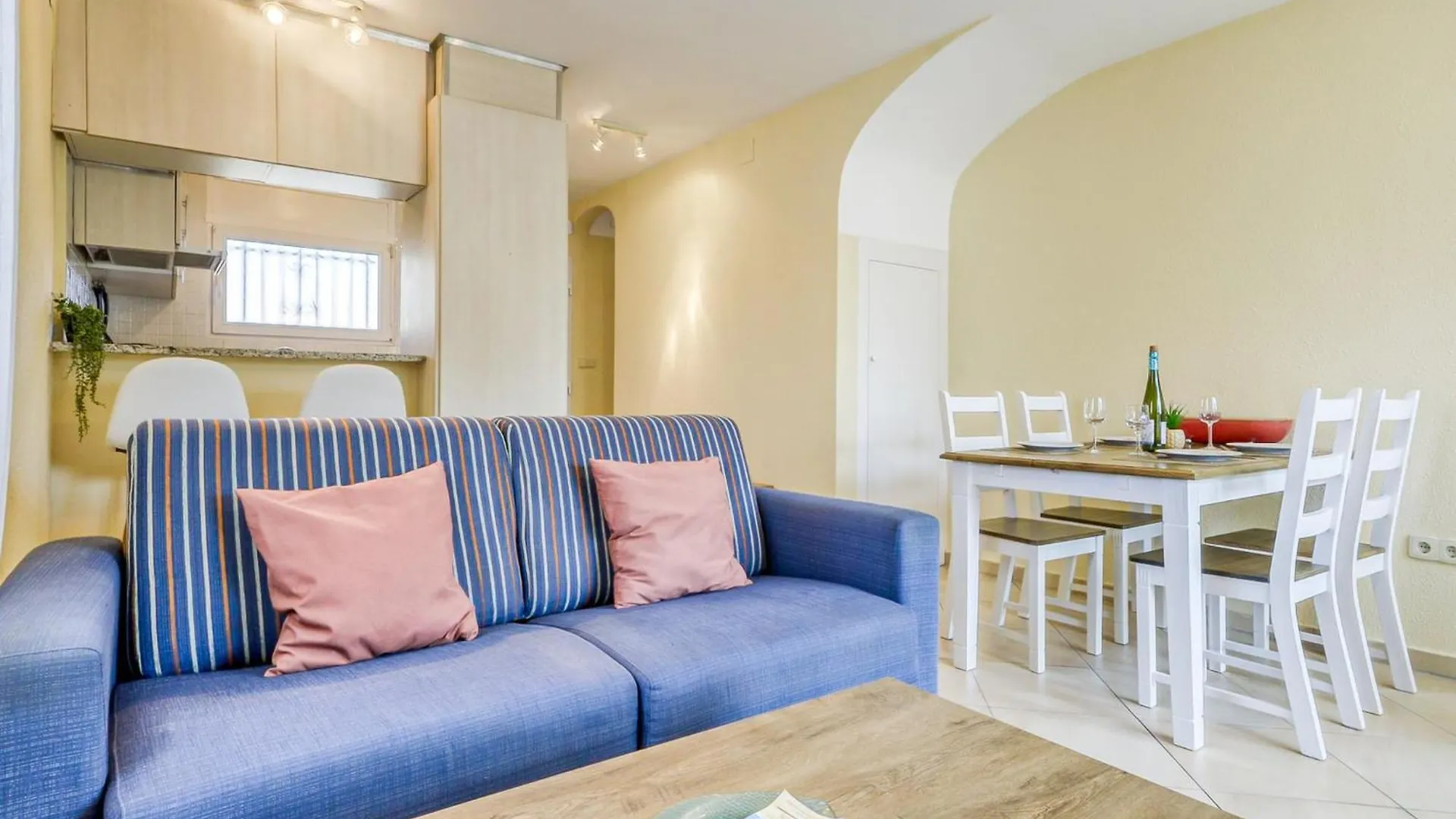 Fisherman House Near The Beach Empuriabrava Apartment