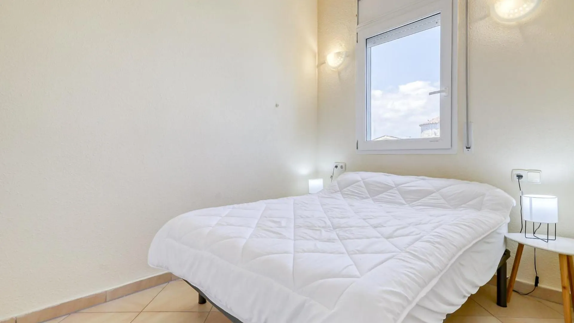 Apartment Fisherman House Near The Beach Empuriabrava