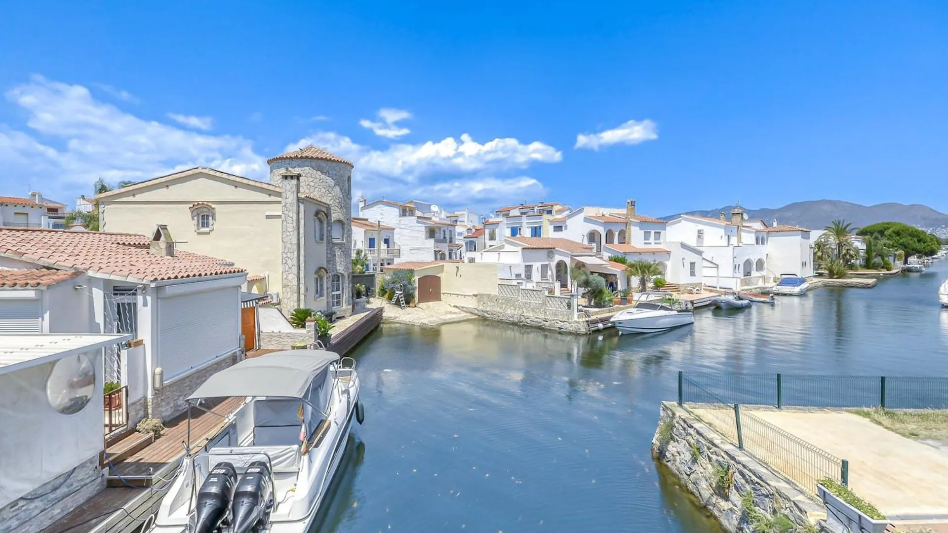 Apartmán Fisherman House Near The Beach Empuriabrava